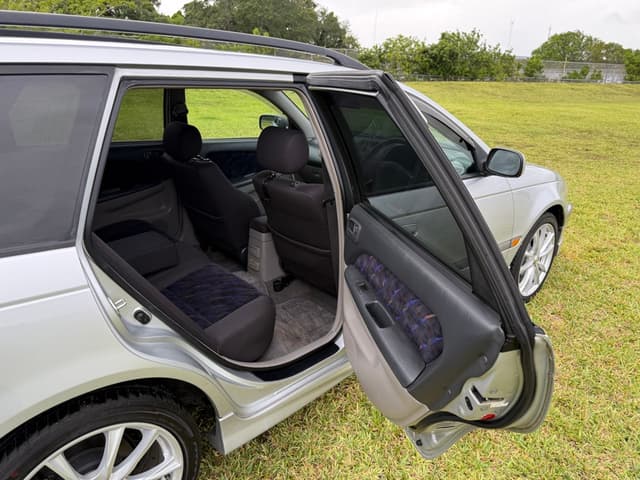 1998 Toyota Caldina JDM car for sale — photo 8 of 25