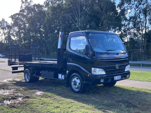 2010 Toyota Dyna JDM car for sale — photo 4 of 16