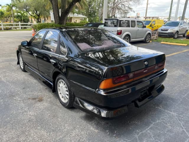 1990 Nissan Cefiro JDM car for sale — photo 3 of 17