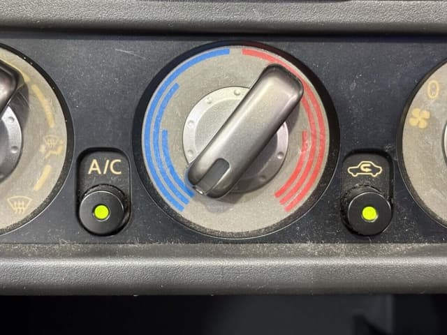 2001 Nissan X Trail JDM car for sale — photo 17 of 25