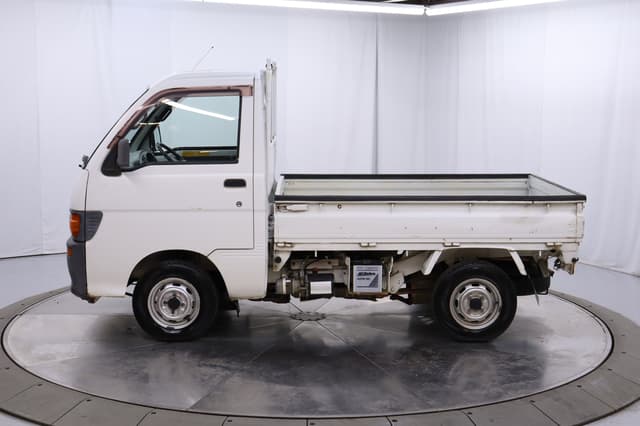 1998 Daihatsu Hijet JDM car for sale — photo 4 of 10