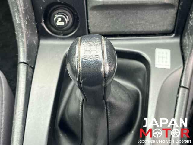1998 Nissan Skyline JDM car for sale — photo 11 of 12