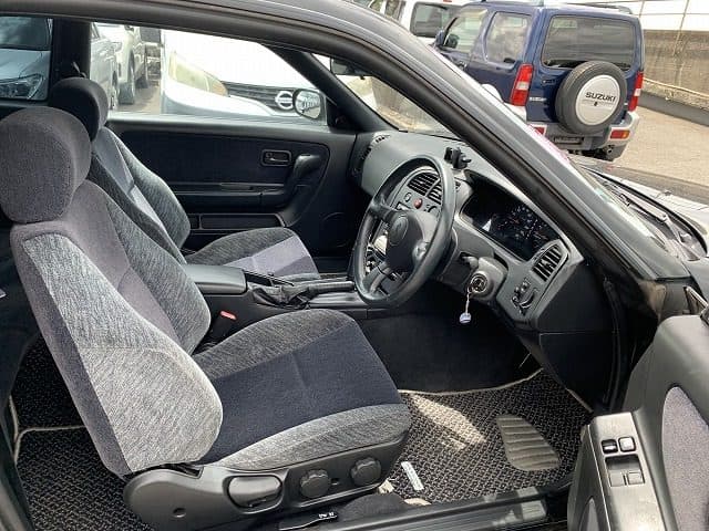 1993 Nissan Skyline JDM car for sale — photo 6 of 14