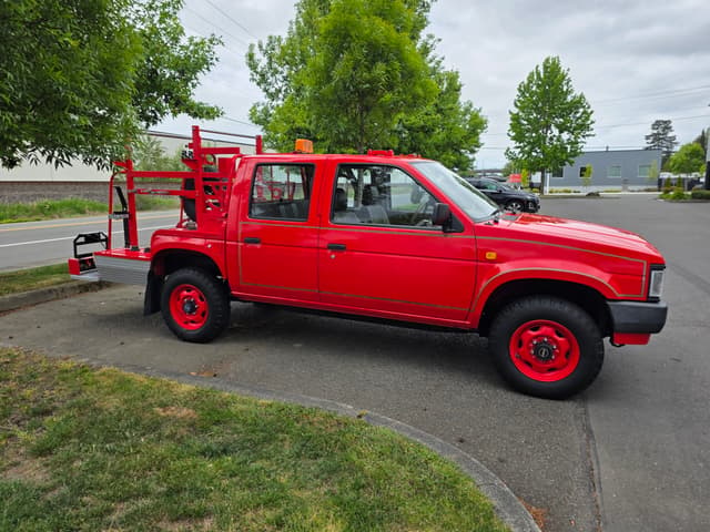 1988 Nissan Truck JDM car for sale — photo 7 of 11