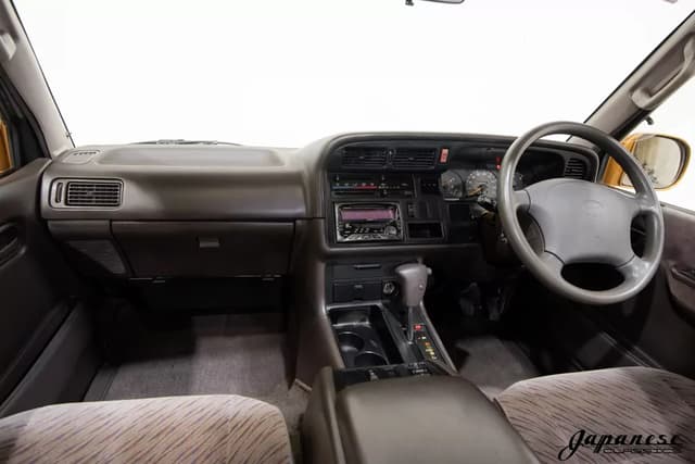 1996 Toyota HiAce JDM car for sale — photo 9 of 25