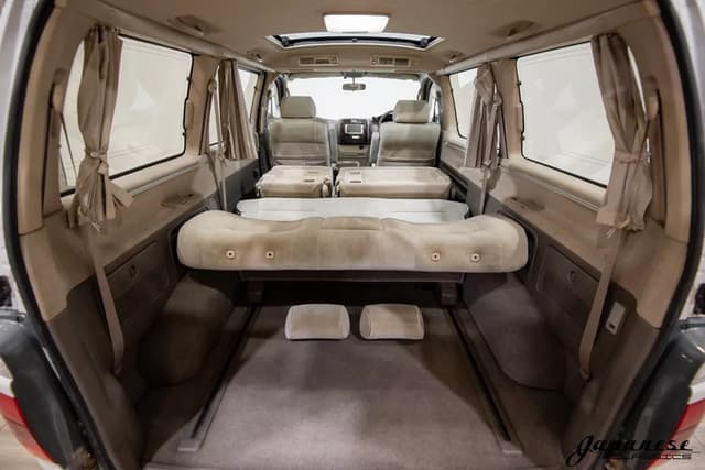 1999 Toyota Grand Hiace JDM car for sale — photo 23 of 25