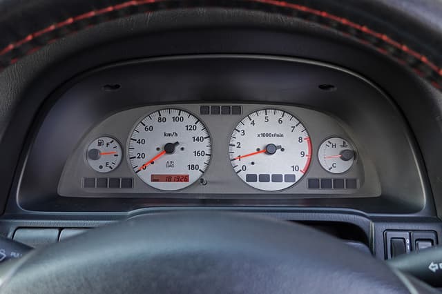 2000 Nissan Stagea JDM car for sale — photo 23 of 25