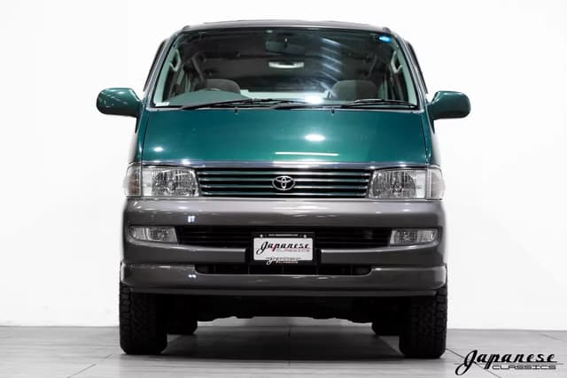 1997 Toyota HiAce JDM car for sale — photo 2 of 25