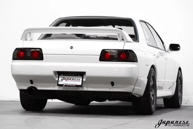 1989 Nissan Skyline JDM car for sale — photo 8 of 25