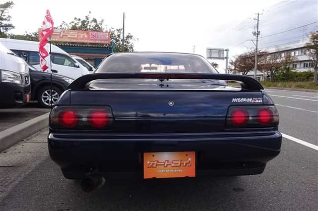 1991 Nissan Skyline JDM car for sale — photo 8 of 25