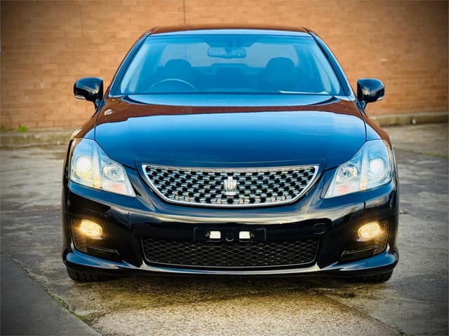 2008 Toyota Crown JDM car for sale — photo 2 of 25