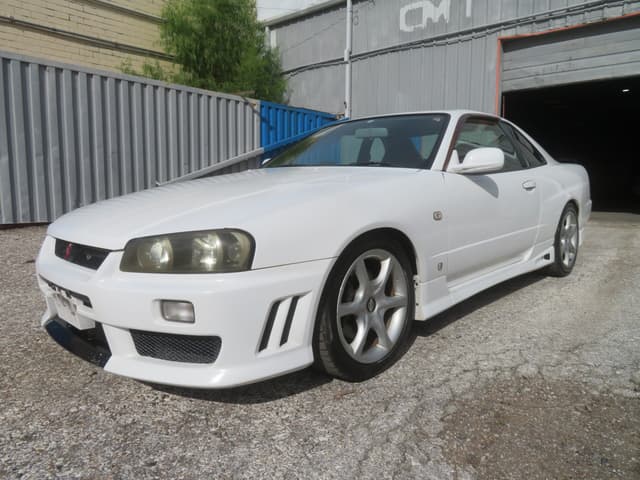 1998 Nissan Skyline JDM car for sale — photo 2 of 2