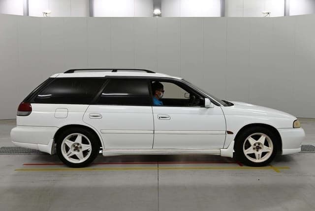 1996 Subaru Legacy JDM car for sale — photo 5 of 8
