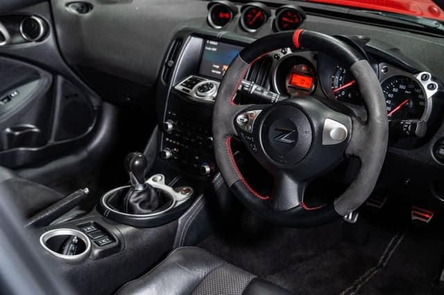 2009 Nissan Fairlady Z JDM car for sale — photo 18 of 19