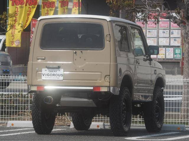 1997 Suzuki Jimny JDM car for sale — photo 4 of 20