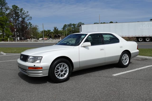 1997 Toyota Celsior JDM car for sale — photo 14 of 21