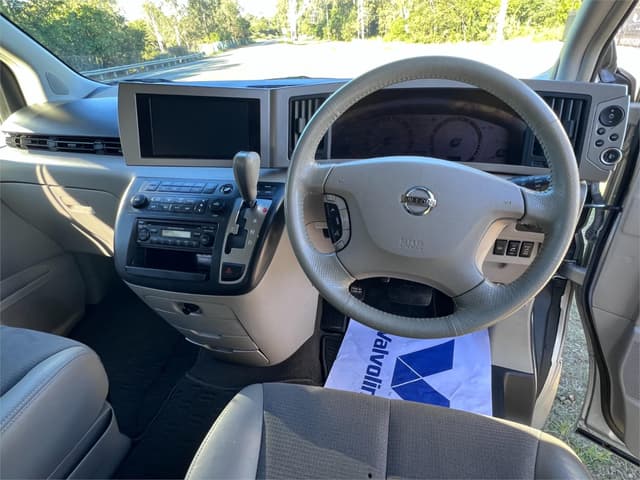 2002 Nissan Elgrand JDM car for sale — photo 12 of 16