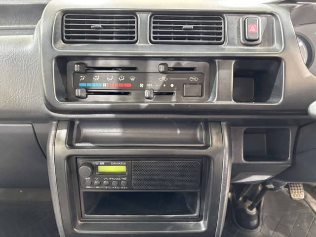 2001 Daihatsu Hijet JDM car for sale — photo 10 of 23