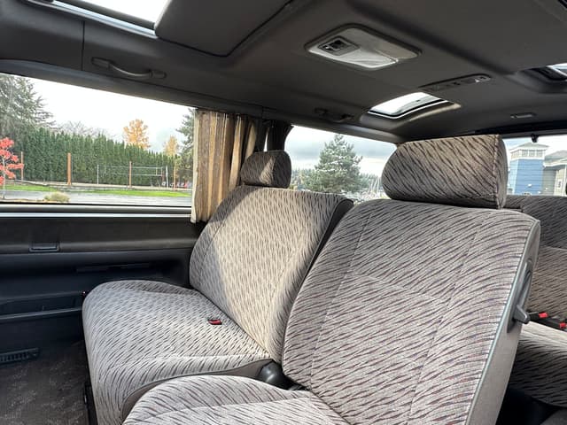 1996 Toyota HiAce JDM car for sale — photo 17 of 19