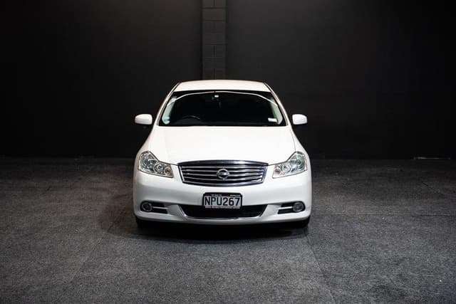 2009 Nissan Fuga JDM car for sale — photo 4 of 15