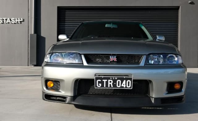 1998 Nissan Skyline JDM car for sale — photo 9 of 10