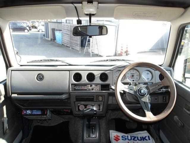 1998 Suzuki Jimny JDM car for sale — photo 3 of 20