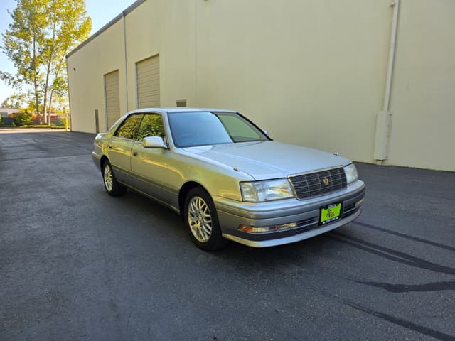 1997 Toyota Crown JDM car for sale — photo 7 of 13