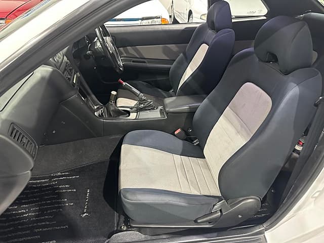 2000 Nissan Skyline JDM car for sale — photo 14 of 17