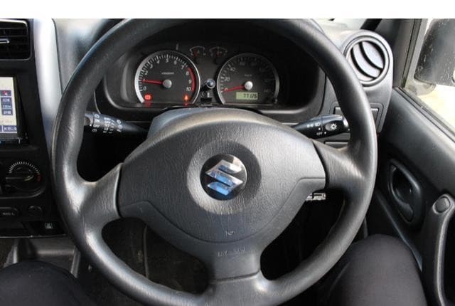 2010 Suzuki Jimny JDM car for sale — photo 25 of 25