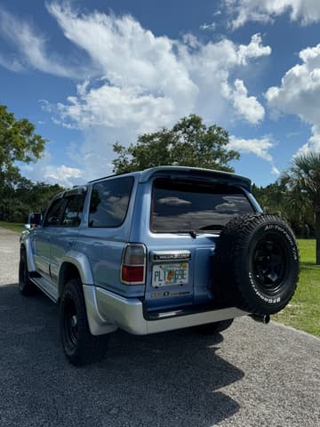 1996 Toyota Hilux Surf JDM car for sale — photo 6 of 14