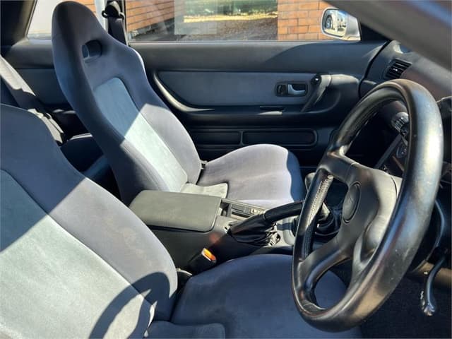 1992 Nissan Skyline JDM car for sale — photo 16 of 21