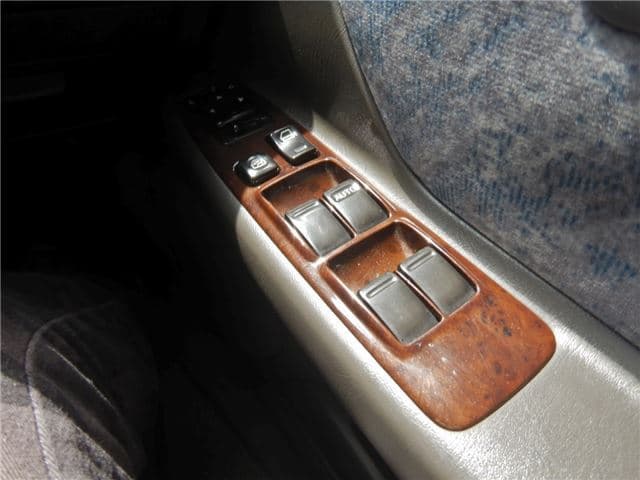 1996 Nissan Stagea JDM car for sale — photo 17 of 25