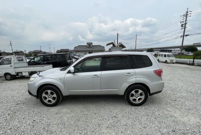 2009 Subaru Forester JDM car for sale — photo 2 of 25