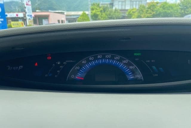 2009 Toyota Estima JDM car for sale — photo 3 of 25