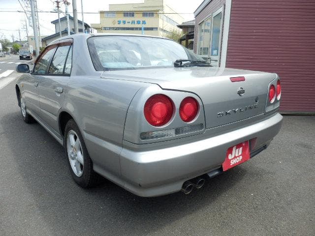 1998 Nissan Skyline JDM car for sale — photo 4 of 25