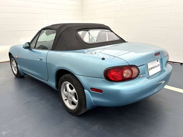 2000 Mazda Roadster (Eunos Roadster / MX-5) JDM car for sale — photo 9 of 25