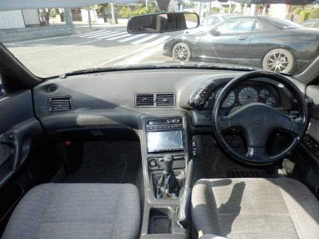 1993 Nissan Skyline JDM car for sale — photo 4 of 20