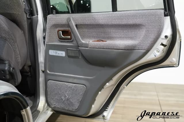 1998 Mitsubishi Pajero JDM car for sale — photo 25 of 25