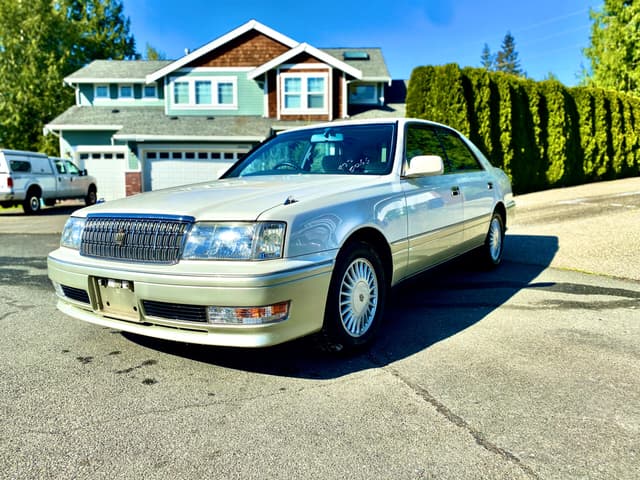 1997 Toyota Crown JDM car for sale — photo 6 of 14