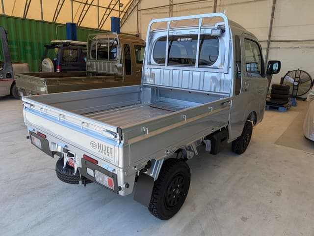2026 Daihatsu Hijet JDM car for sale — photo 5 of 5