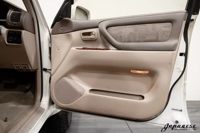 1998 Toyota Land Cruiser JDM car for sale — photo 20 of 25