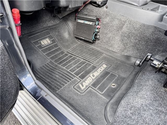 1996 Toyota Land Cruiser JDM car for sale — photo 9 of 25