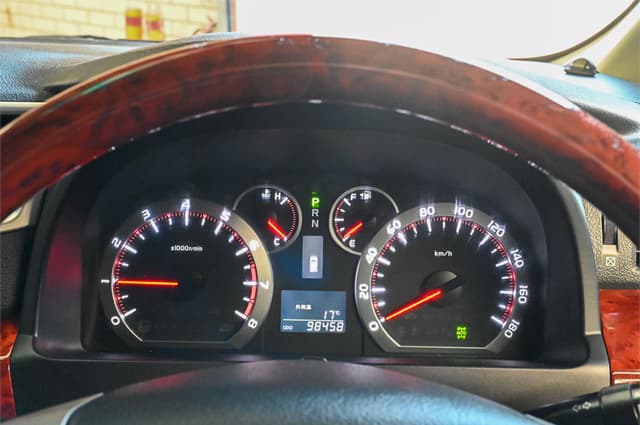2011 Toyota Alphard JDM car for sale — photo 20 of 23