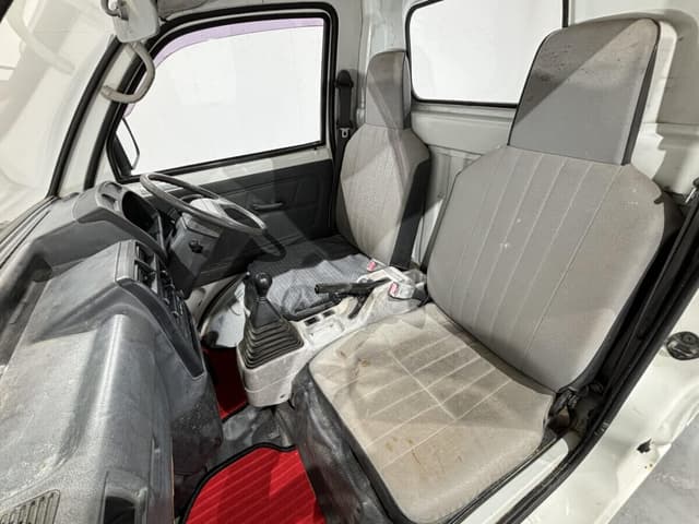 1992 Mitsubishi Minicab JDM car for sale — photo 10 of 10