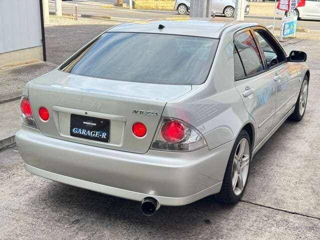 1998 Toyota Altezza JDM car for sale — photo 8 of 20