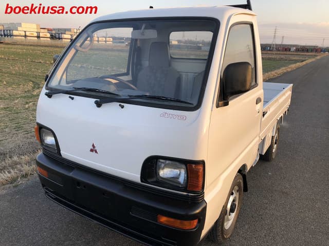 1995 Mitsubishi Minicab JDM car for sale — photo 2 of 23