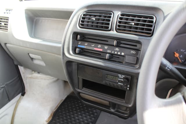 1999 Suzuki Carry JDM car for sale — photo 19 of 25
