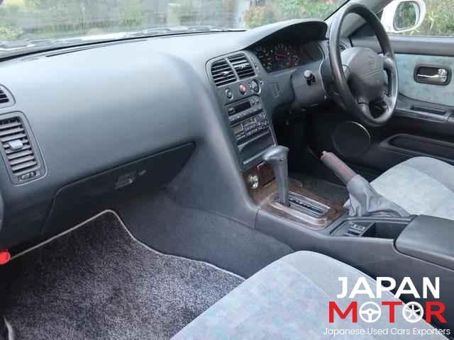 1995 Nissan Skyline JDM car for sale — photo 7 of 9