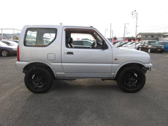 2001 Suzuki Jimny JDM car for sale — photo 17 of 18