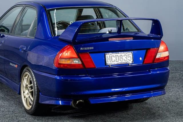 1996 Mitsubishi Lancer Evolution JDM car for sale — photo 7 of 19